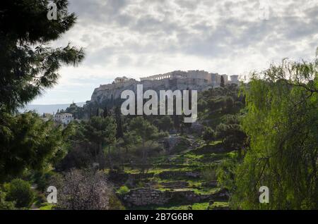 Der Parthenon von Thissio im Zentrum Athens Griechenland aus gesehen Stockfoto