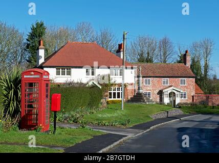 Häuser im Dorf Kirkburn, East Yorkshire, England Großbritannien Stockfoto