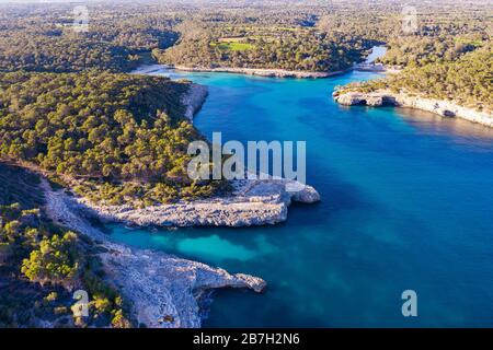 CALO d'en Perdiu und Cala Mondrago, Naturpark Mondrago, in der Nähe von Santanyi, Luftbild, Region Migjorn, Mittelmeer, Mallorca, Balearen Stockfoto