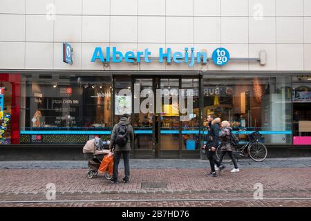 Albert Heijn Supermarkt An Der Reguliersbreestraat In Amsterdam, Niederlande 2020 Stockfoto