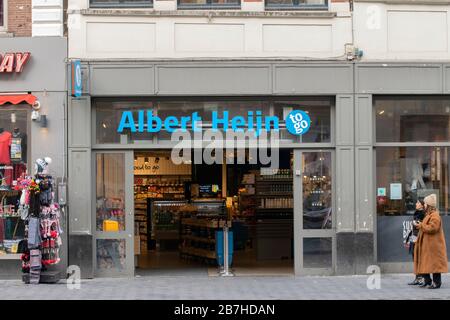 Albert Heijn, Um In Amsterdam Die Niederlande 2020 Zu Besuchen Stockfoto