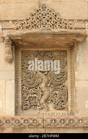 Architektonisches Detail des Lebensbaums - Jama Masjid wurde 1424 in Ahmedabad (ursprünglich Karnavati) von Ahmed Shah I. erbaut Stockfoto