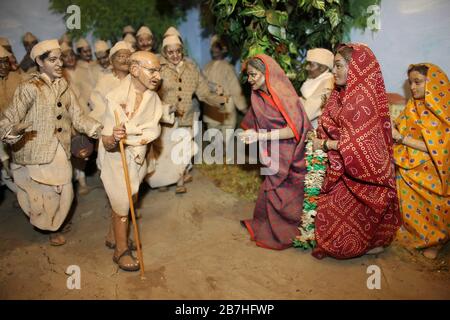 Salt March, auch bekannt als Dandi March oder Salt Satyagraha, große gewaltlose Protestaktion in Indien, angeführt von Mohandas (Mahatma) Gandhi im März bis April 1930. Stockfoto