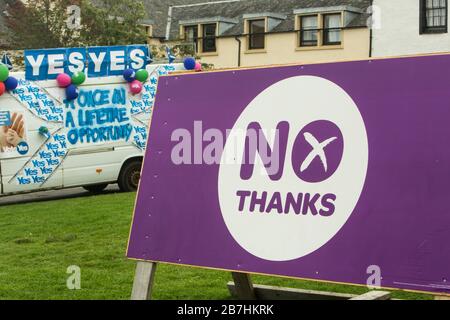 Für Unabhängigkeit und Unabhängigkeit steht das schottische Referendum in Drymen, Schottland, Großbritannien, an Stockfoto