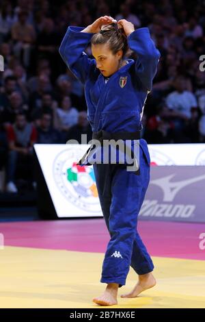 Paris, Frankreich - 08. Februar 2020: Distria Krasniqi für den Kosovo gegen Odette Giuffrida für Italien, Damen -52 kg, Gold Medal Match (Credit: Mickael Chavet) Stockfoto