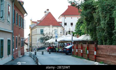 radićeva Straße in zagreb, vor destruktivem Erdbeben und Corona-Virus-Epidemie Stockfoto