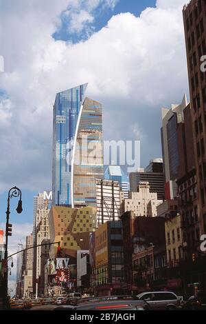 USA. New York. Manhattan. Das Westin-Gebäude am Times Square. Stockfoto