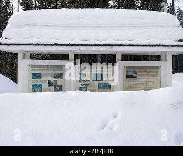 Ein Informationskiosk in Manning Park, British Columbia, Kanada Stockfoto