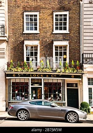 Schaufenster der Hatter Lock & Co., St. James Street, Piccadilly, Stockfoto