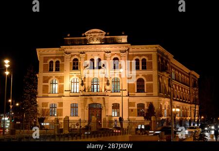 BUDAPEST, UNGARN - 10. FEBRUAR 2020: Das CH-Gebäude der Budapester Universität für Technologie und Wirtschaft beherbergt die Fakultät für Chemieingenieurwesen. Stockfoto