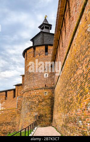 Turm des Nowgoroder Kreml in Russland Stockfoto