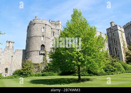 Windsor, Großbritannien - 14. Mai 2019: Windsor Castle an einem sonnigen Tag im Frühjahr Stockfoto