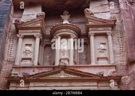 Das berühmte Haupttheater von Petra in Wadi Musa, Jordanien Stockfoto