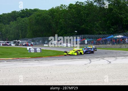 Elkhart Lake, Wisconsin - 23. Juni 2019: 22 Simon Pagenaud, Frankreich, Team Penske beim NTT Indycar Race in Road America. Stockfoto