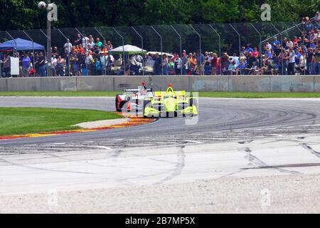 Elkhart Lake, Wisconsin - 23. Juni 2019: 22 Simon Pagenaud, Frankreich, Team Penske beim NTT Indycar Race in Road America. Stockfoto