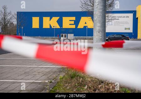 17. März 2020, Hessen, Wallau: Bis auf weiteres ist die Filiale der Möbelkette Ikea am Standort des deutschen Firmensitzes in Wallau bei Wiesbaden geschlossen. Foto: Frank Rumpenhorst / dpa Stockfoto