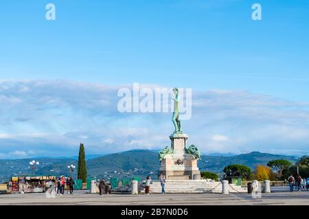 Bronzekopie von David Sculpture, Gazzale Michelangelo, Florenz, Italien Stockfoto