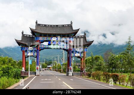 Ein Gebiet in der Nähe von Lashi Hai, das Teil der alten Tea Horse Road, Chamagudao, war und sich durch die Berge von Sichuan, Yunnan und Tibet in China schlängelt. Stockfoto