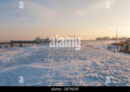 Wyk-Gemeinde, extremer Winter auf der Insel Föhr, Nordsee, Unesco-Weltkulturerbe, Nordfriesland, Schleswig-Holstein, Norddeutschland, Europa Stockfoto