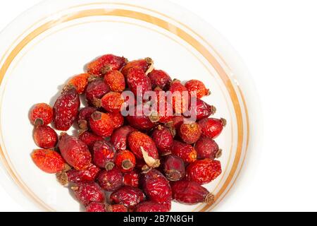 Getrocknete rote reife Rosehupffrucht Stockfoto