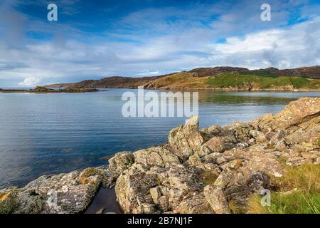 Die Küste bei Scourie, einem Dorf zwischen Ullapool und Durness in den schottischen Highlands Stockfoto