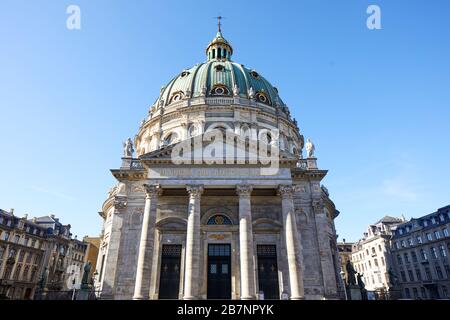 Kopenhagen, Dänemark Frederiks Kirche im Volksmund bekannt als Marble Church Rococo Architecture Focal Point des Frederiksstadener Viertels Stockfoto