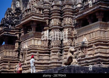 Khajuraho India Vishwanath Temple Und Menschen Sikh Man Stockfoto