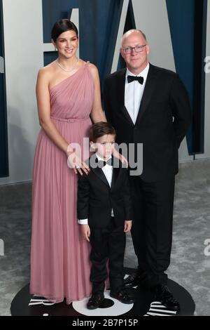 2020 Vanity Fair Oscar Party nach den 92. Oscars im Wallis Annenberg Center for the Performing Arts in Beverly Hills, Kalifornien am 9. Februar 2020. Mit: Radhika Jones, Max Petersen Where: Beverly Hills, Kalifornien, Vereinigte Staaten When: 09 Feb 2020 Credit: Sheri Determan/WENN.com Stockfoto