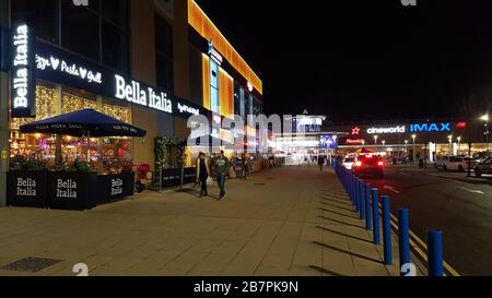 Festival Leisure Park in Basildon, Essex, ein Unterhaltungskomplex mit Kino, Bowling, Wakeboarden, Nachtclubs, Bars und Restaurants. Stockfoto