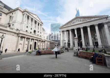 London, Großbritannien. März 2020. Das am 17. März 2020 aufgenommene Foto zeigt einen Blick auf die City of London in London, Großbritannien. Die britische Regierung werde 330 Milliarden Pfund (etwa 399 Milliarden US-Dollar) an Darlehen an Unternehmen bereitstellen, um Unternehmen zu unterstützen, die die schwierigen Momente durchstehen, während der Ausbruch des Coronavirus im Land eskaliert, sagte der Schatzkanzler Rishi Sunak am Dienstag. Credit: Ray Tang/Xinhua/Alamy Live News Stockfoto