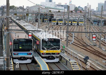 Japan Railways Zughof in Mitaka, Japan. Stockfoto