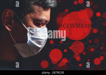 Profil des Menschen in Maske gegen Karte, Konzept der Virusinfektion. Thema der Corona-Virus-Epidemie. Stockfoto