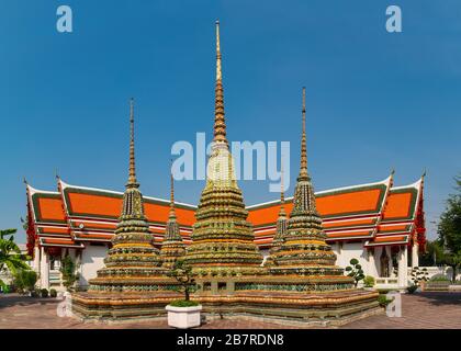 Schöne Stupa im Königspalast in Bangkok, Thailand Stockfoto