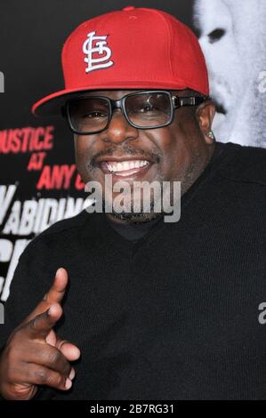 Cedric der Entertainer bei der Premiere von "Law Abiding Citizen" in Los Angeles im Grauman's Chinese Theatre in Hollywood, Kalifornien. Die Veranstaltung fand am Dienstag, den 6. Oktober 2009 statt. Foto von: SBM / PictureLux - Aktenzeichen # 33984-7636SBMPLX Stockfoto