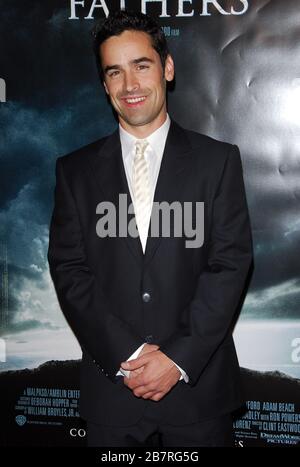 Jesse Bradford bei der Premiere von "Flags of Our Fathers" in Los Angeles in der Academy of Motion Picture Arts and Sciences in Beverly Hills, CA. Die Veranstaltung fand am Montag, den 9. Oktober 2006 statt. Foto von: SBM / PictureLux - Aktenzeichen # 33984-7593SBMPLX Stockfoto