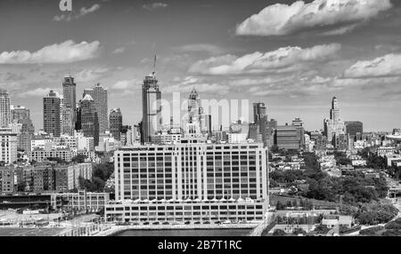 WestManhattans, wie von einem Hubschrauber an einem sonnigen Tag aus gesehen. Stockfoto