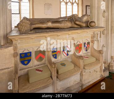 Holz-Effigies Michael de la Pole d 1415 und Ehefrau Catherine, Wingfield Kirche, Suffolk, England, Großbritannien Stockfoto