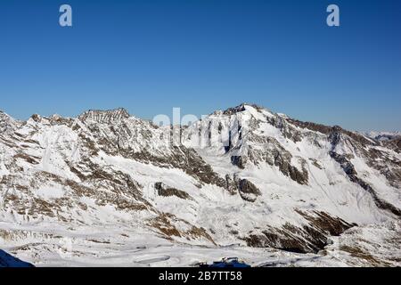 Österreich, Wintersportgebiet Stubaier Gletscher in den österreichischen Alpen Stockfoto