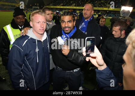 Der World Heavyweight Boxweltmeister David Haye ist bei Millwall FC - Millwall vs. AFC Wimbledon - FA Challenge Cup 1st Round Proper at the New den, BE zu sehen Stockfoto