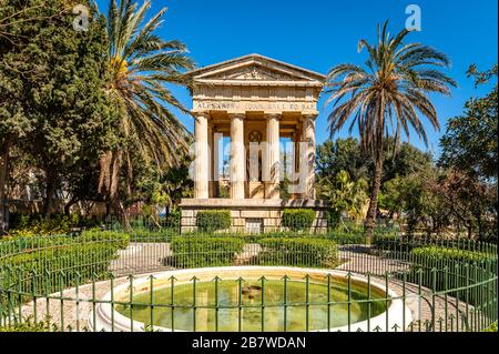 Denkmal für Sir Alexander Ball, Valletta, Malta Stockfoto