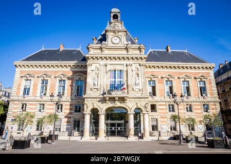 PARIS/FRANKREICH - September 3, 2019: 19 borough Rathaus Stockfoto