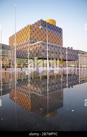 Birmingham Library am Centenary Square, Birmingham, West Midlands, England, Großbritannien Stockfoto