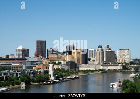 St. Paul Skyline in Minnesota im Sommer Stockfoto