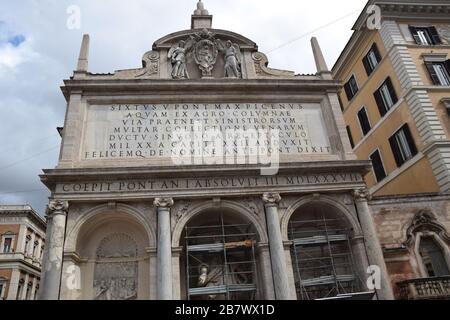 Fontana dell Acqua Felice - Fountain of Moses in der Stadt Rom, Italien Stockfoto