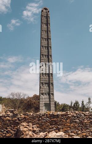 Berühmter alter Monolith Steinobelisk, Symbol der Aksumitischen Zivilisation. Aksum, Äthiopien. UNESCO-Weltkulturerbe. Stockfoto