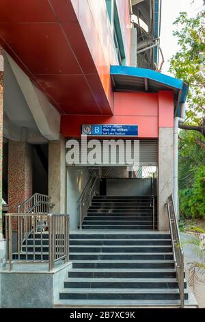 Blick auf die U-Bahn-Station Saltlake Stadium des U-Bahn-Systems Kolkata East West in Kolkata am 18. Januar 2020 Stockfoto