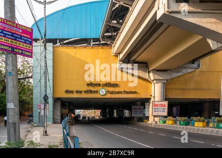 Blick auf die U-Bahn-Station Saltlake Stadium des U-Bahn-Systems Kolkata East West in Kolkata am 18. Januar 2020 Stockfoto