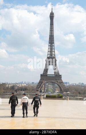 CORONAVIRUS: EIFFELTURM GESCHLOSSEN, PARIS Stockfoto