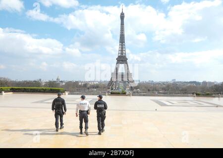 CORONAVIRUS: EIFFELTURM GESCHLOSSEN, PARIS Stockfoto