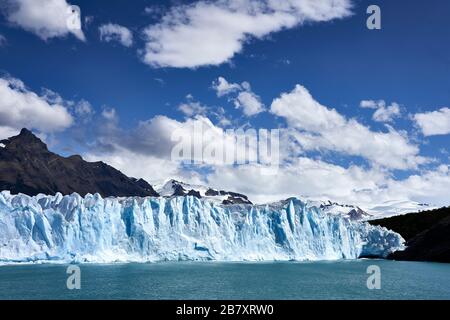 Perito-Moreno-Gletscher, Patagonien, Sant Cruz, Argentinien. Stockfoto